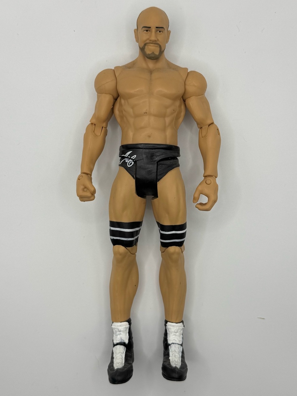 2014 WWE Mattel Basic Series 41 #39 Cesaro - Picture 1 of 2